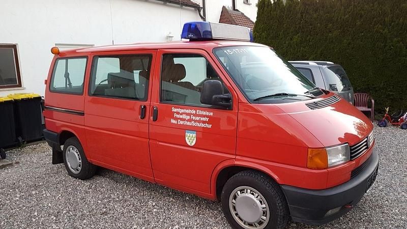 Rot Gebraucht 1995 VW T4 Van | 6.100 € - Bild 1/4