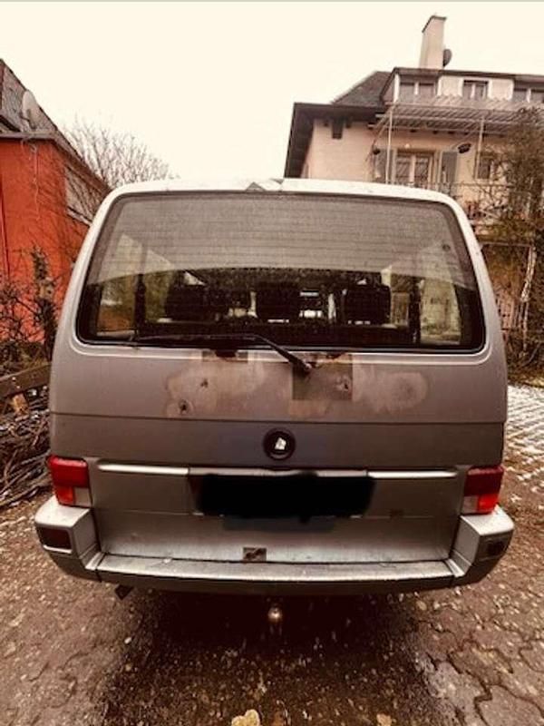 Gebraucht VW T4 84 PS (61 kW) 1992 Blau Van