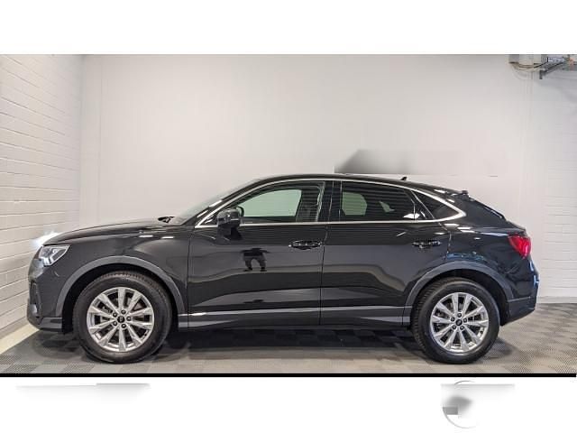 Metallic Gebraucht 2024 Audi Q3 Sportback Comfort SUV | 38.120 € (Fairer Preis) - Bild 1/4
