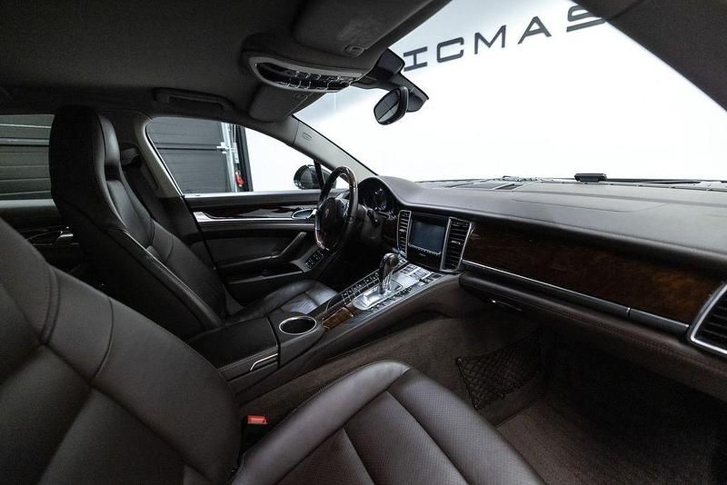 Gebraucht Porsche Panamera 400 PS (294 kW) 2010 Braun Kleinwagen