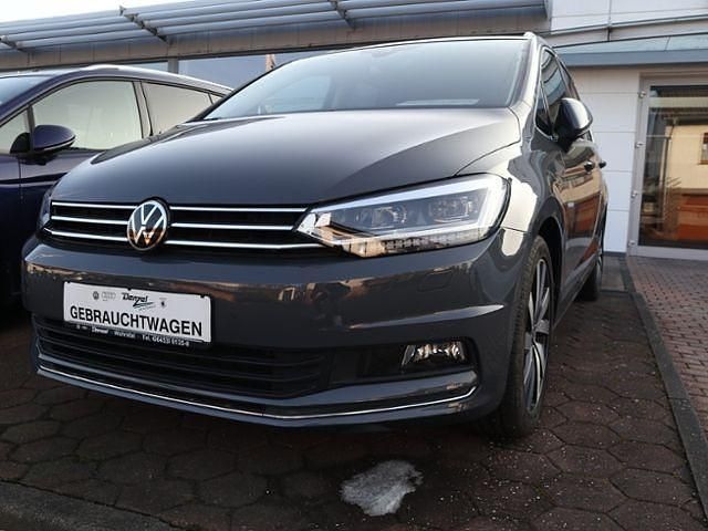 Gebraucht VW Touran Highline 150 PS (110 kW) 2021 Delfingrau metallic Van / Kleinbus
