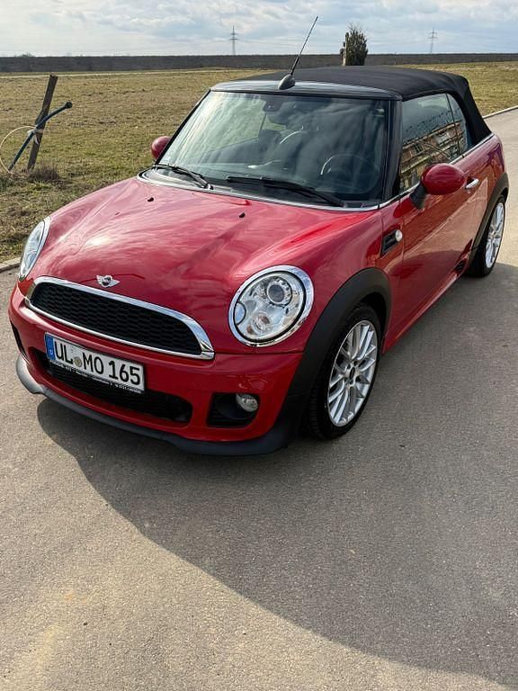 Gebraucht Mini Cooper Cabriolet 122 PS (89 kW) 2013 Rot Cabrio