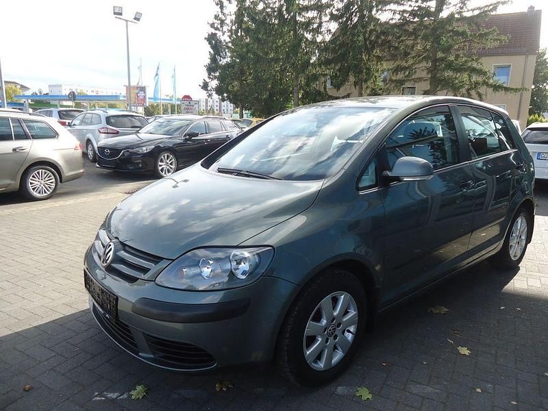 Grün Gebraucht 2005 VW Golf Plus Cross Trendline Van / Kleinbus | 5.999 € (Teuer) - Bild 1/4