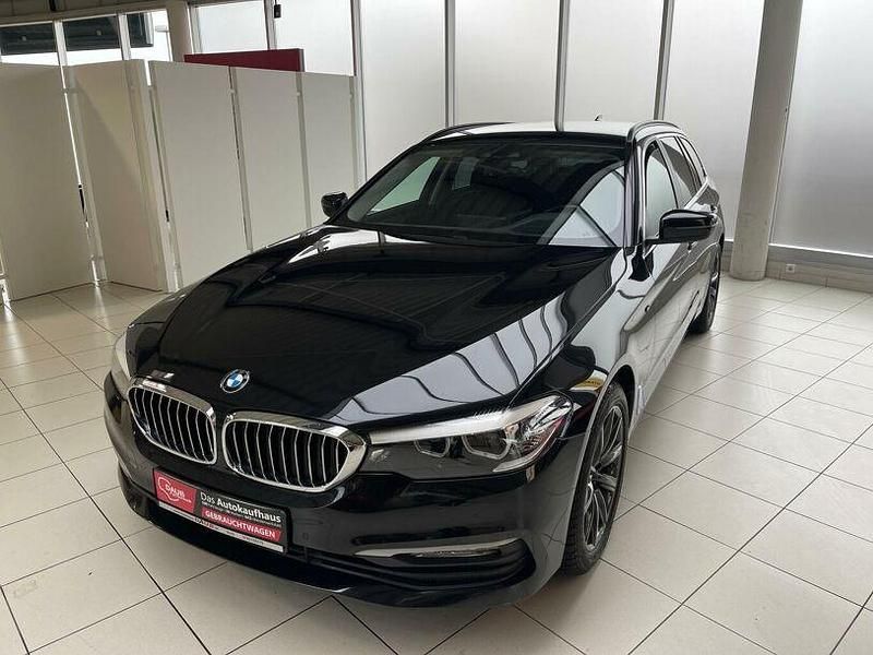 Gebraucht BMW 540 Sport Line 320 PS (235 kW) 2017 Black sapphire metallic Kombi