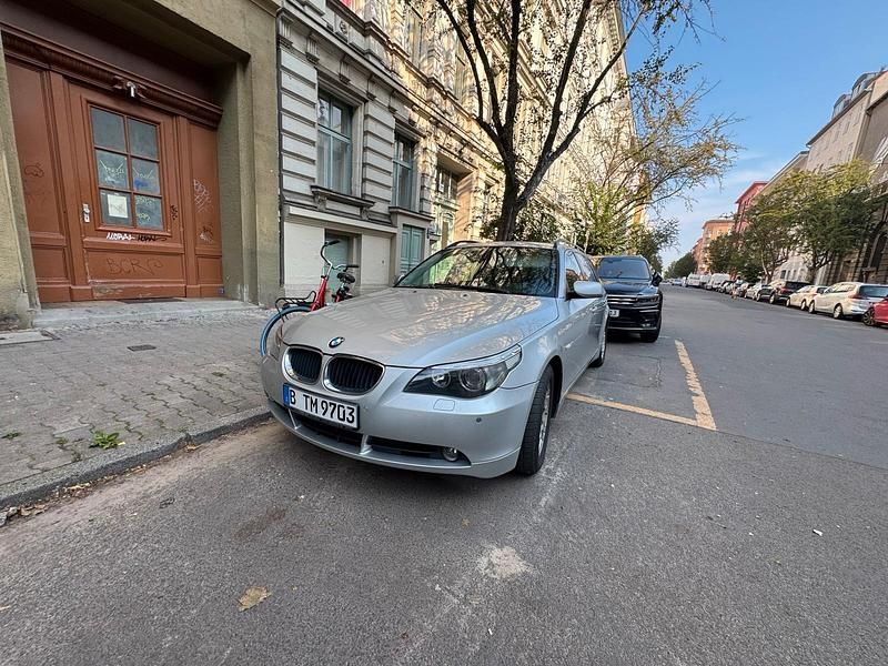 Silber Gebraucht 2006 BMW 520 Kombi | 2.700 € (Guter Preis) - Bild 1/4