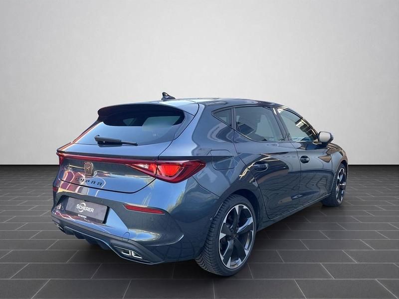 Gebraucht Cupra Leon 150 PS (110 kW) 2024 Magnetic grau metallic (metallic) Limousine