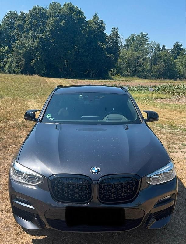 Grau Gebraucht 2020 BMW X4 Shadowline SUV | 40.050 € (Etwas zu teuer) - Bild 1/4