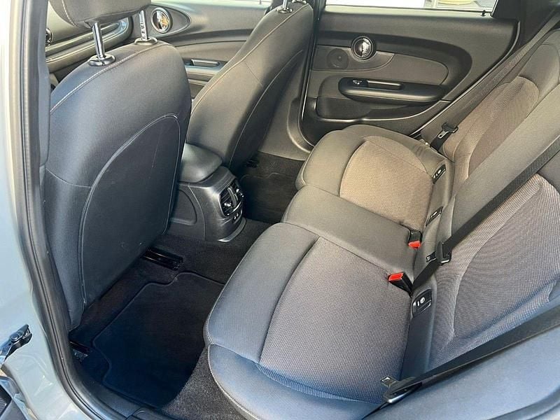 Usado Mini ONE 102 HP (75 kW) 2019 Cinzento Citadino