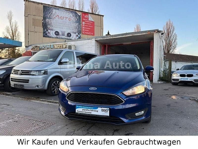 Blau Gebraucht 2017 Ford Focus Cool & Connect Kombi | 8.999 € (Fairer Preis) - Bild 1/3