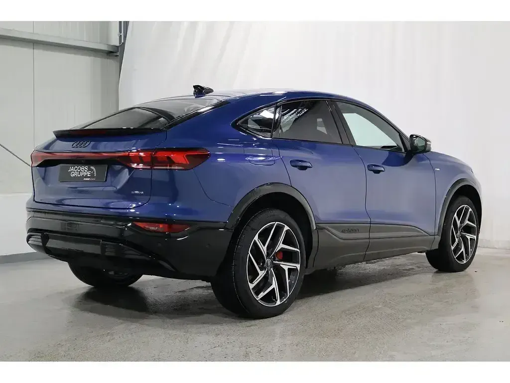 Gebraucht Audi Q6 Sportback e-tron Sport 314 kW (428 PS) 2026 Blau SUV