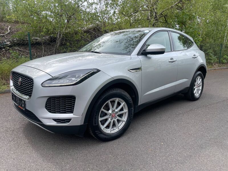 Silber Gebraucht 2018 Jaguar E-Pace SUV | 17.999 € (Guter Preis) - Bild 1/4