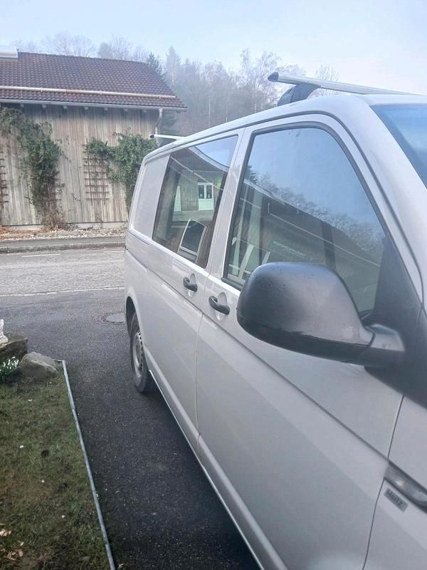 Gebraucht VW Transporter 150 PS (110 kW) 2017 Weiß Van