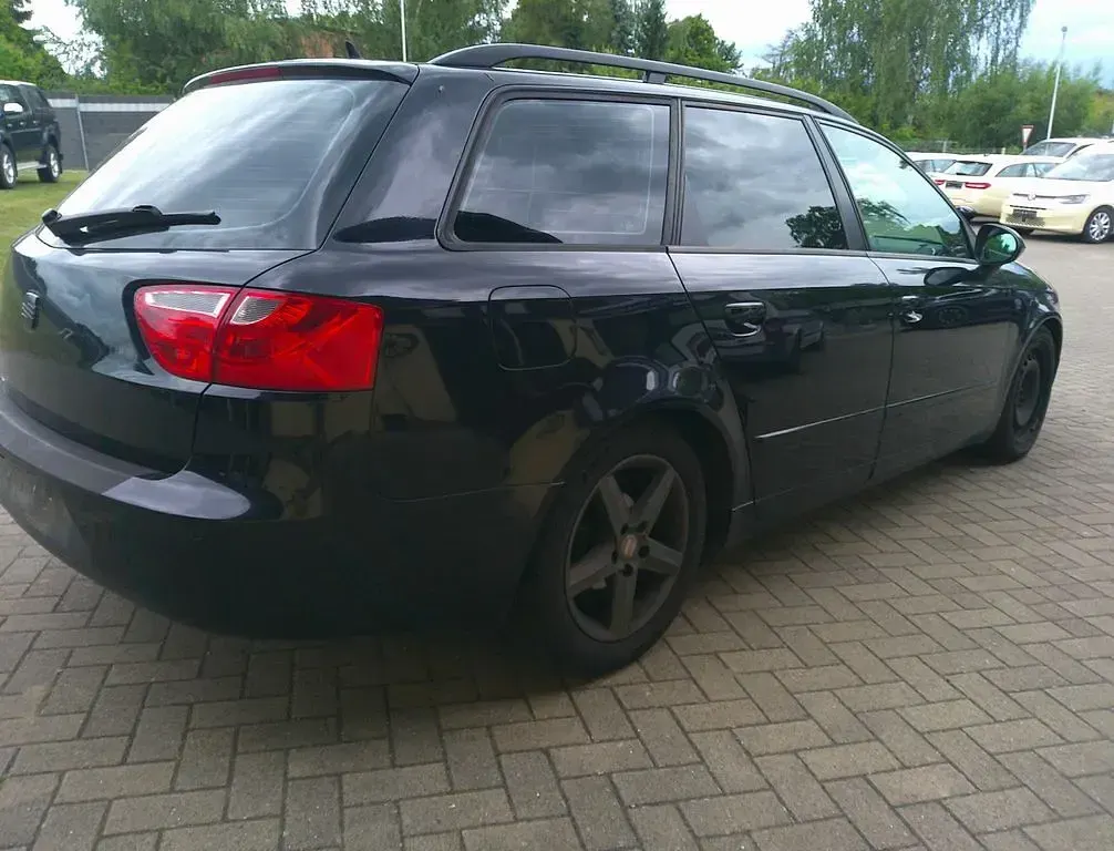 Gebraucht Seat Exeo Reference 143 PS (105 kW) 2010 Kombi