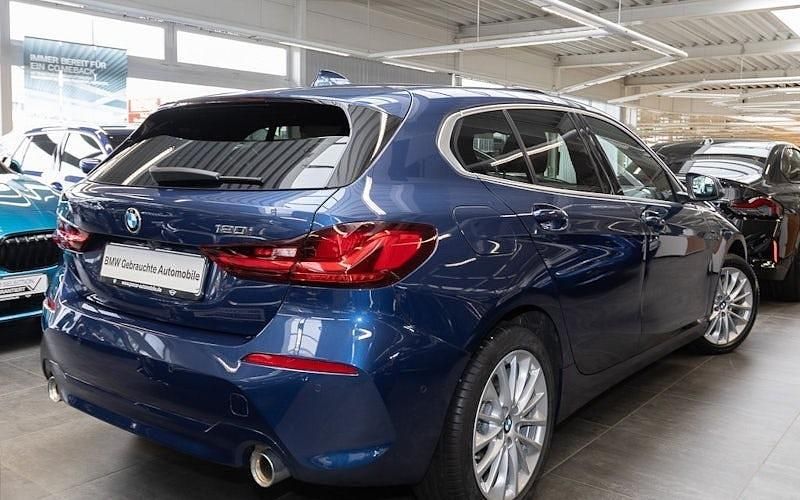 Gebraucht BMW 120 Advantage 178 PS (130 kW) 2024 Blau Kleinwagen