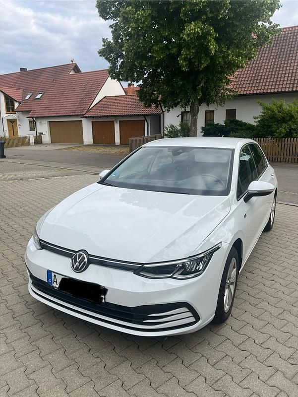 Weiß Gebraucht 2020 VW Golf VIII Limousine | 19.999 € (Guter Preis) - Bild 1/4