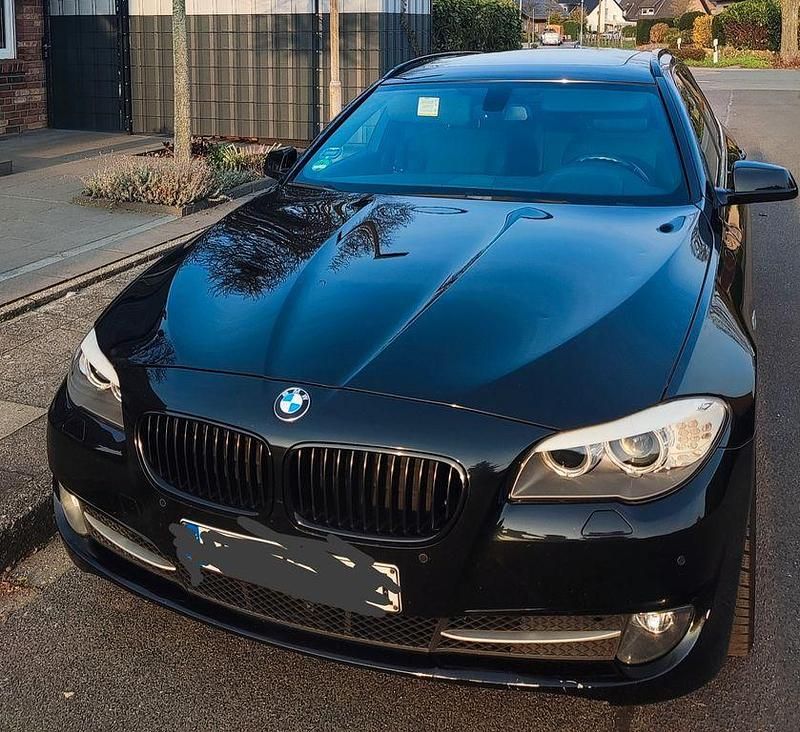 Gebraucht BMW 520 184 PS (135 kW) 2013 Schwarz Limousine