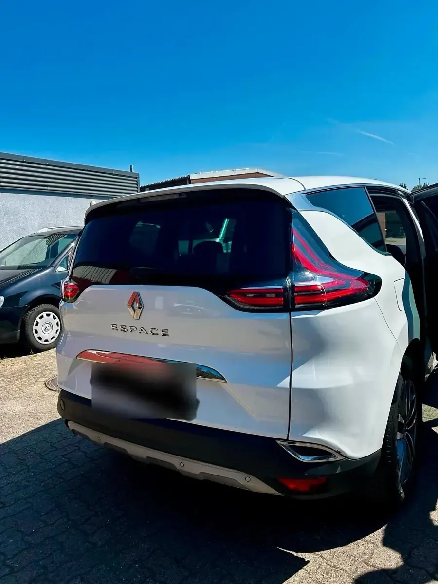 Używany Renault Espace Intens 225 KM (165 kW) 2018 Biały Minivan