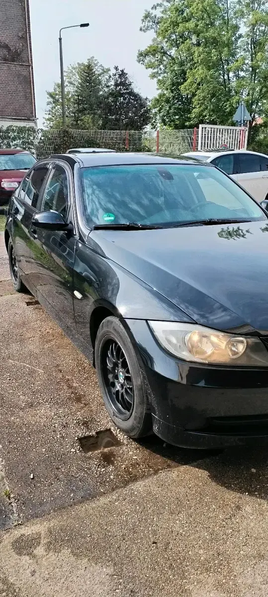 Gebraucht BMW 320 2008 Schwarz Limousine