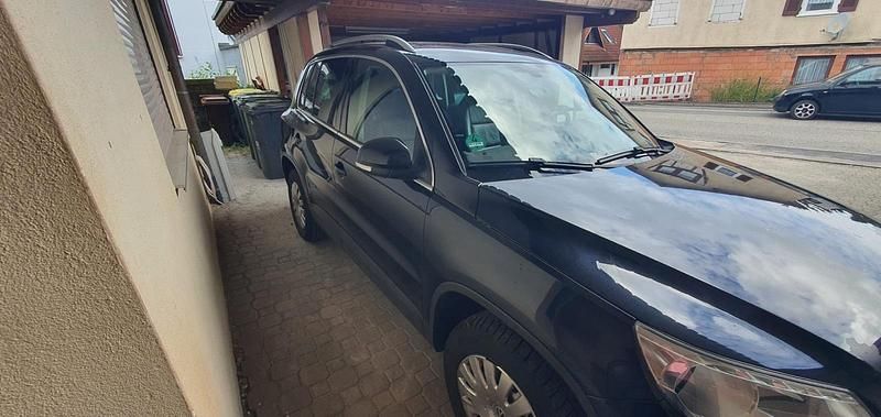 Schwarz Gebraucht 2009 VW Tiguan SUV | 4.200 € (Superpreis) - Bild 1/4