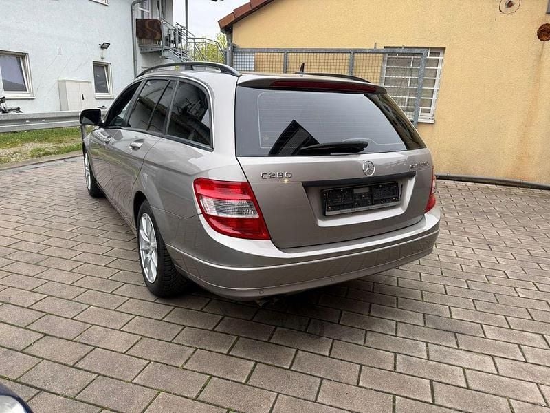 Gebraucht Mercedes C180 156 PS (114 kW) 2008 Braun Kombi