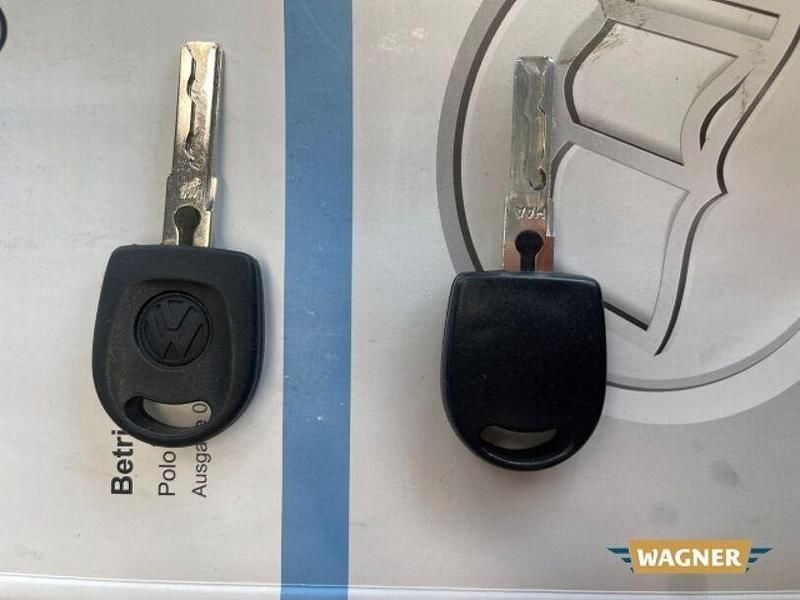 Gebraucht VW Polo Trendline 69 PS (50 kW) 2013 Blau Kleinwagen