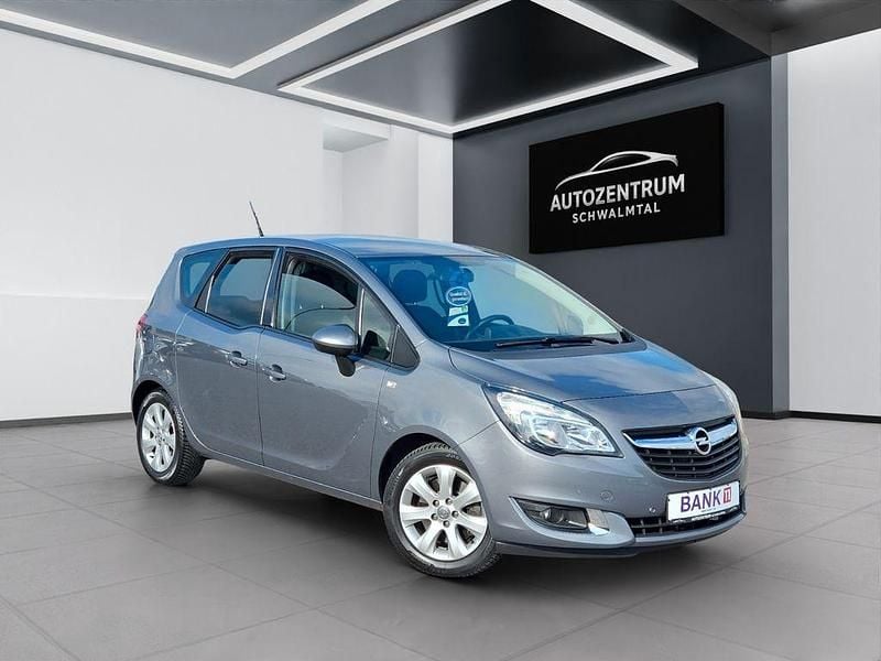 Grau Gebraucht 2016 Opel Meriva Edition Van / Kleinbus | 6.890 € (Fairer Preis) - Bild 1/4