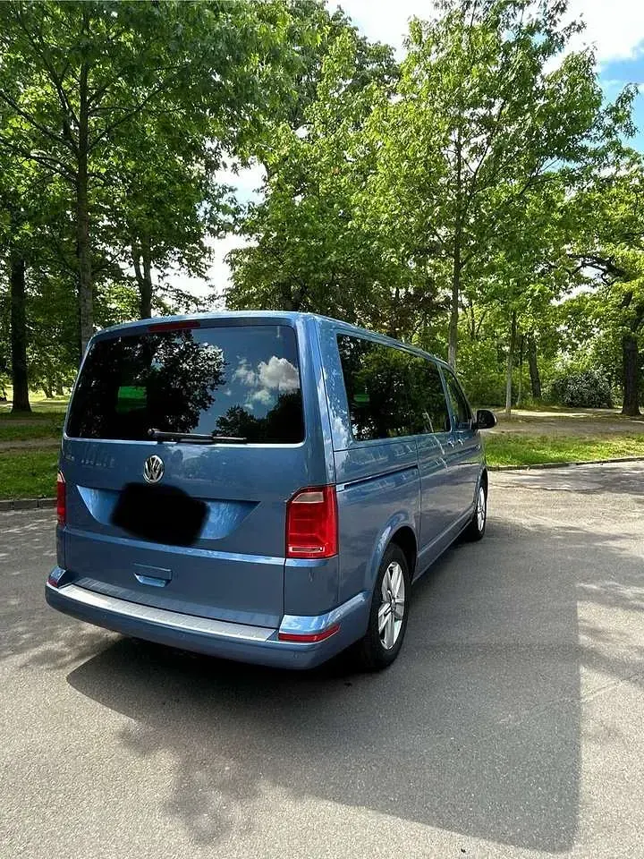 Gebraucht VW T6 Comfortline 150 PS (110 kW) 2015 Blau Van