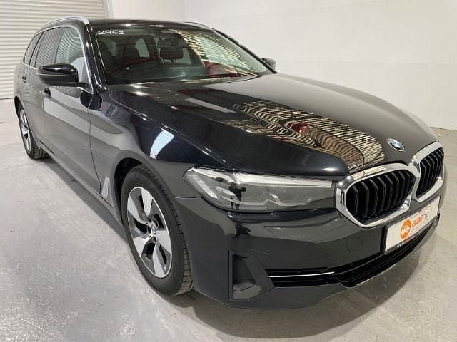 Second-hand BMW 520 190 CP (139 kW) 2023 Negru Break