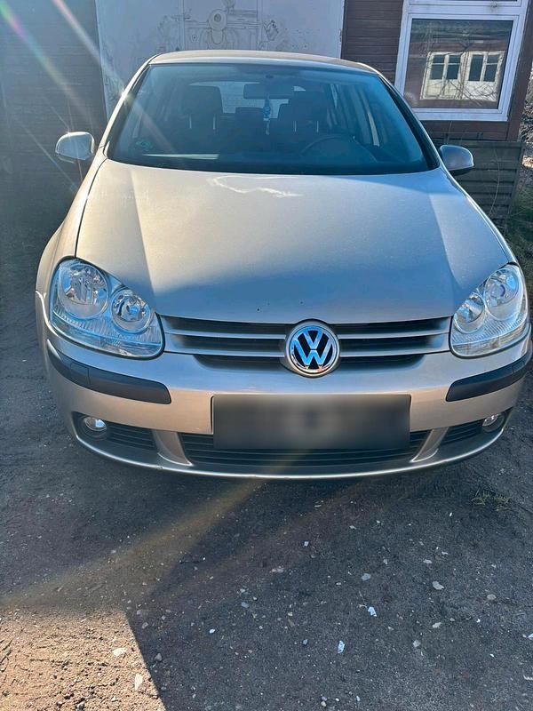Gebraucht VW Golf V 115 PS (84 kW) 2005 Gold Kleinwagen