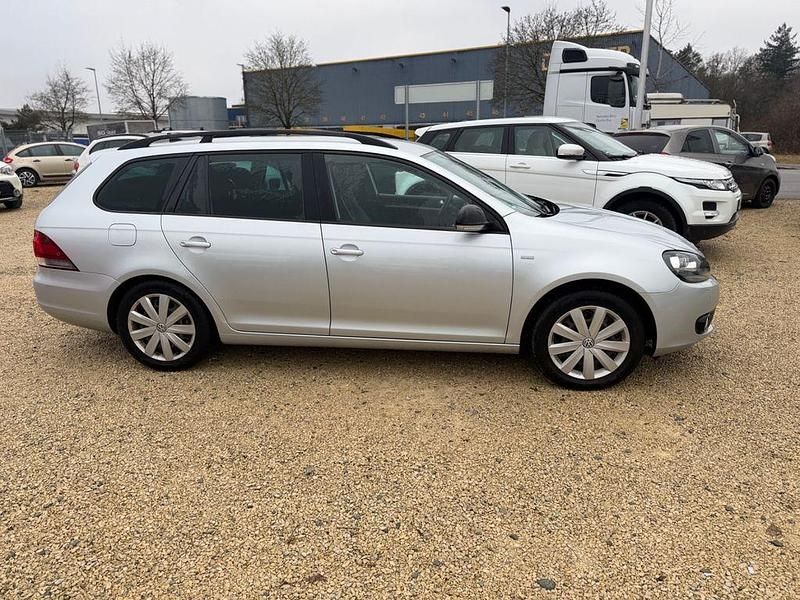 Gebraucht VW Golf VI Match 140 PS (102 kW) 2012 Silber Kleinwagen