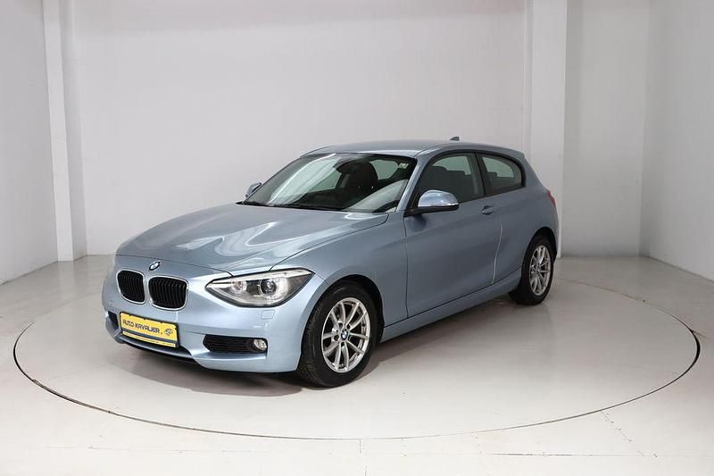 Blau Gebraucht 2014 BMW 120 Kleinwagen | 5.850 € (Guter Preis) - Bild 1/4