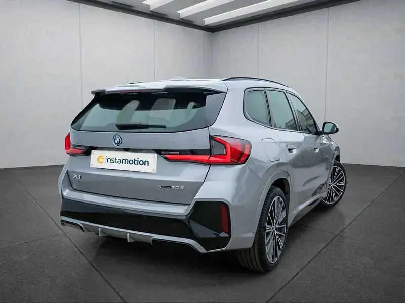 Gebraucht BMW M240 326 PS (239 kW) 2025 Silber SUV