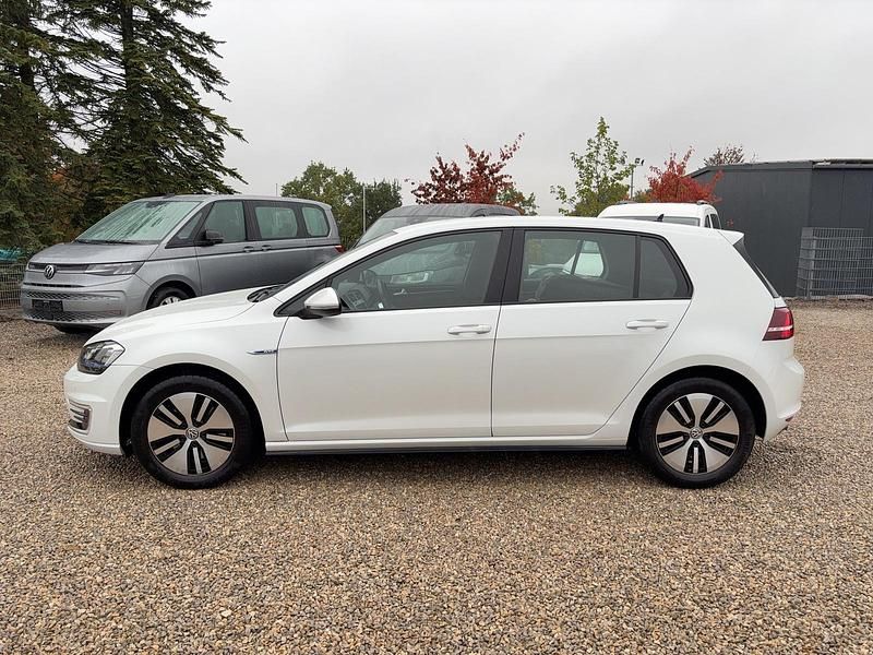 Gebraucht VW Golf VII GTE 204 PS (150 kW) 2014 Oryxweiß perlmutteffekt Limousine