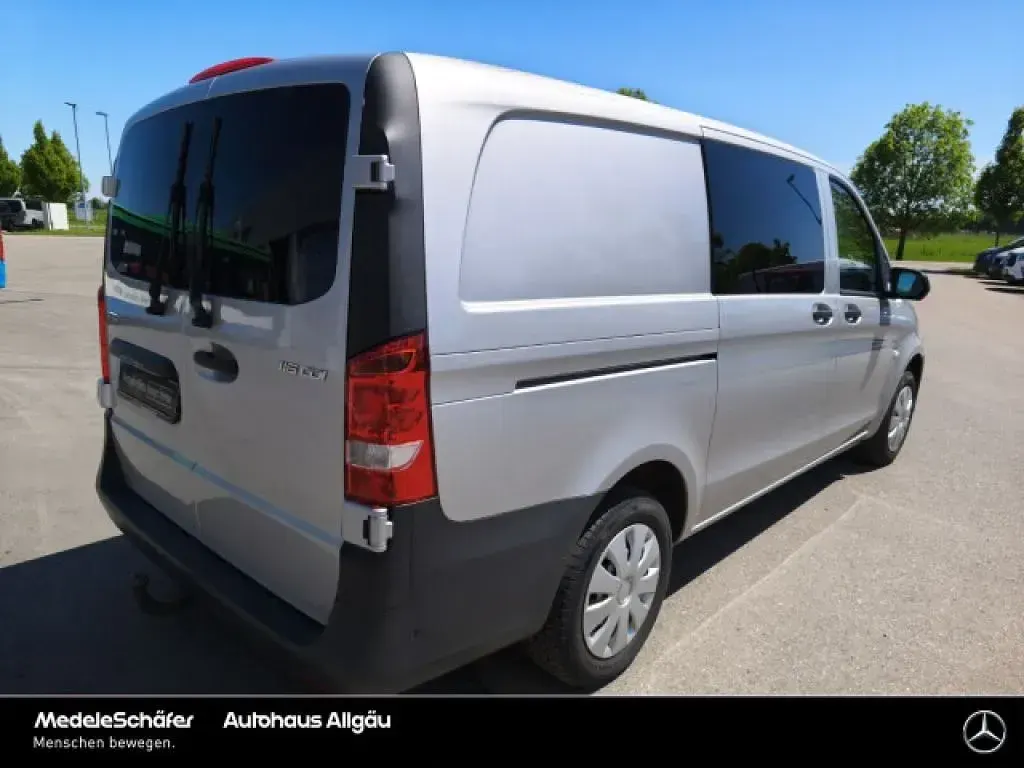 Gebraucht Mercedes Vito 163 PS (119 kW) 2021 Brillantsilber (metallic) Van