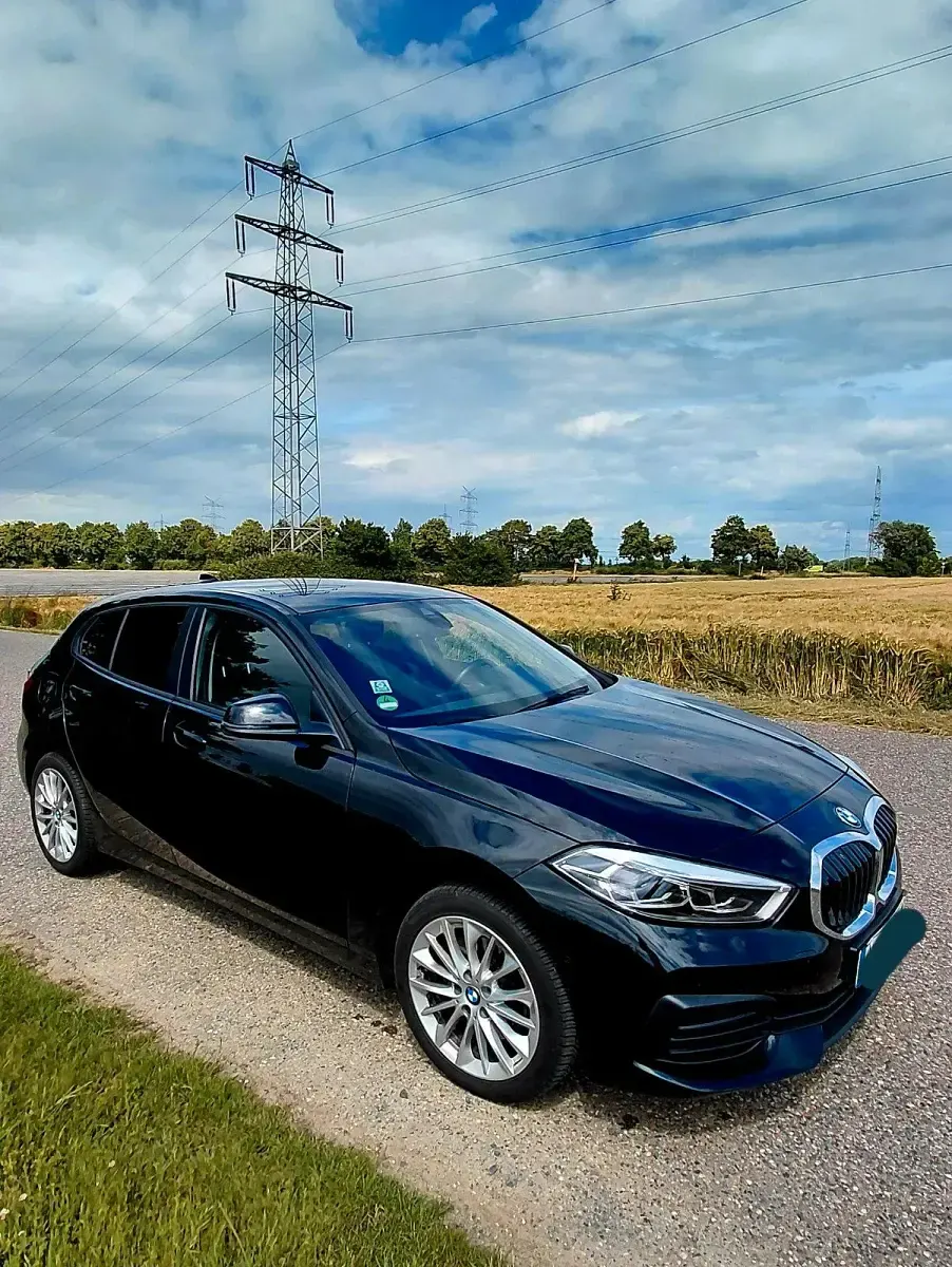 Gebraucht BMW 116 Advantage 109 PS (80 kW) 2023 Schwarz Kleinwagen