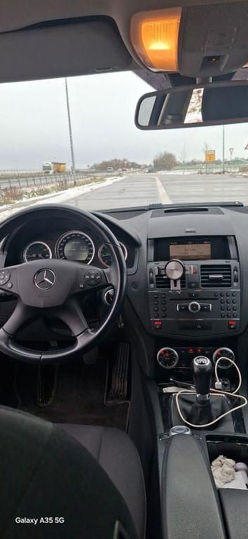 Gebraucht Mercedes 200 136 PS (100 kW) 2009 Schwarz Kombi