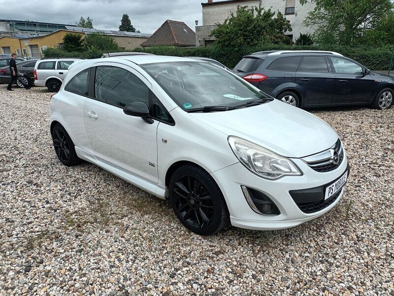 Weiß Gebraucht 2014 Opel Corsa OPC Kleinwagen | 5.500 € (Fairer Preis) - Bild 1/4
