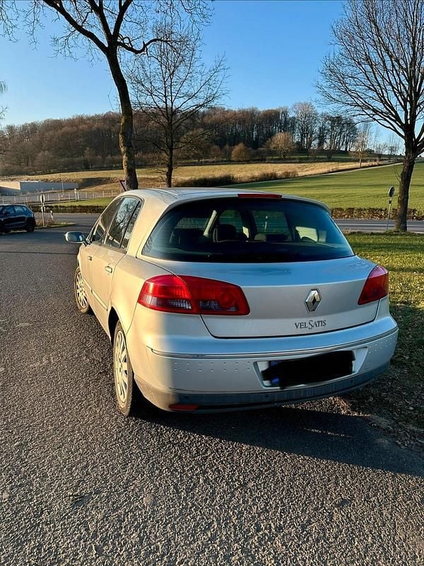 Gebraucht Renault Vel Satis 163 PS (119 kW) 2004 Silber Kleinwagen