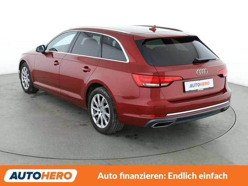 Gebraucht Audi A4 Sport 150 PS (110 kW) 2019 Rot Kombi
