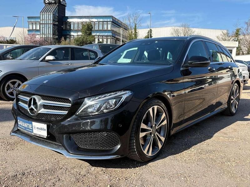 Gebraucht Mercedes C220 AMG 170 PS (125 kW) 2016 Obsidianschwarz Kombi