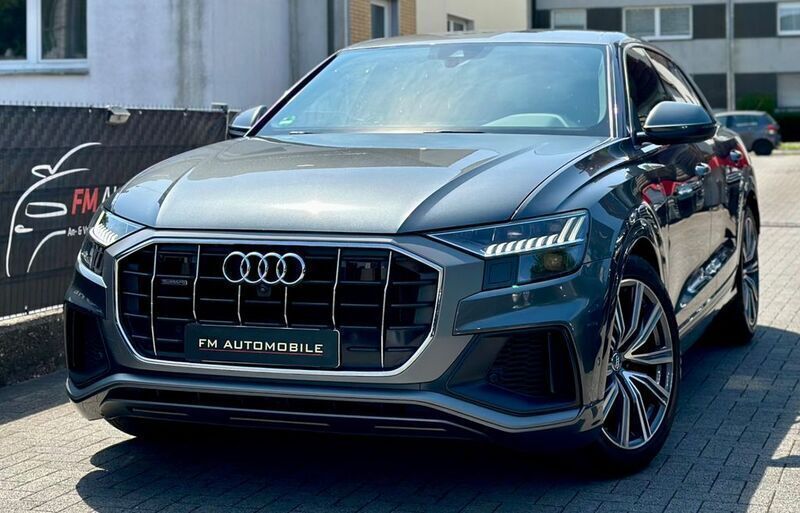 Grau Gebraucht 2019 Audi Q8 S-Line SUV | 45.990 € (Superpreis) - Bild 1/4