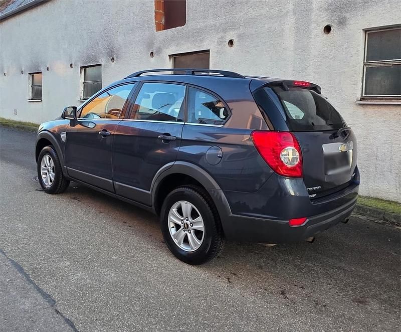 Gebraucht Chevrolet Captiva 136 PS (100 kW) 2010 Grau SUV