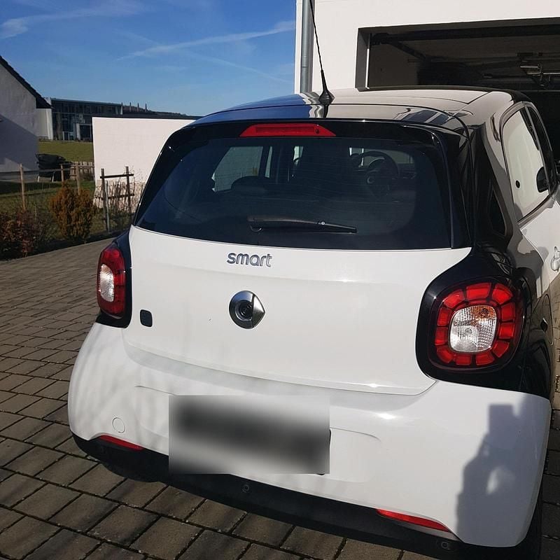 Gebraucht Smart ForFour Electric Drive 60 kW (82 PS) 2019 Weiß Kleinwagen