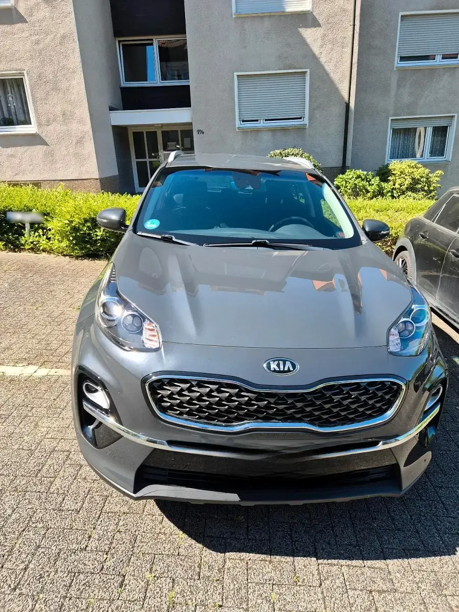 Gebraucht Kia Sportage DREAM-TEAM Edition 132 PS (97 kW) 2019 Grau SUV