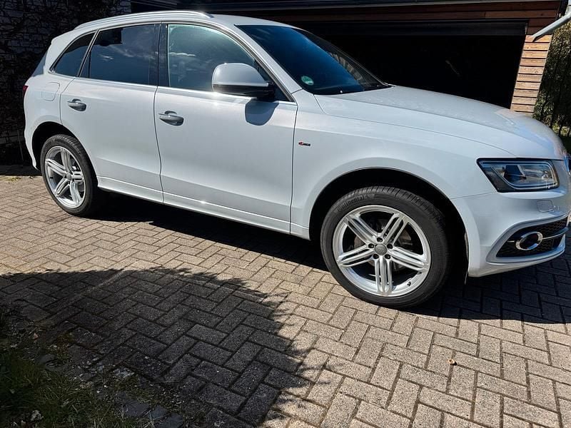 Gebraucht Audi Q5 S-Line 190 PS (139 kW) 2016 Grau SUV