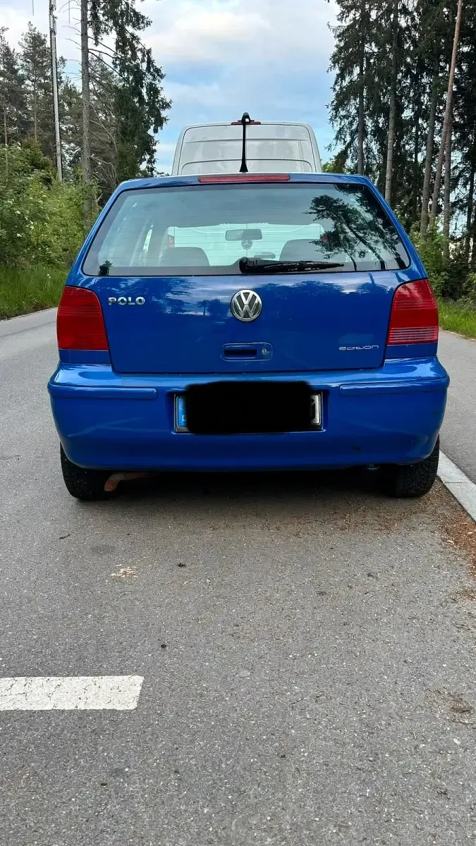 Gebraucht VW Polo 60 PS (44 kW) 2001 Blau Kleinwagen
