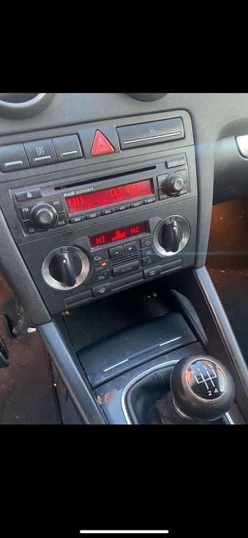 Gebraucht Audi A3 Ambiente 102 PS (75 kW) 2004 Silber Kleinwagen