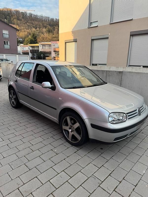 Gebraucht VW Golf IV 101 PS (74 kW) 2002 Silber Kleinwagen