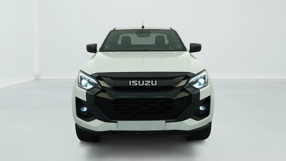Gebraucht Isuzu D-Max 165 PS (121 kW) 2024 (splash white) SUV