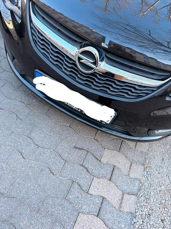 Second-hand Opel Karl 75 CP (55 kW) 2017 Negru Hatchback